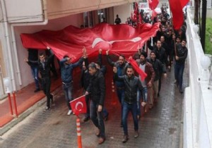 Aşiret 40 araçlık konvoyla geldi, Bizi askere alın!